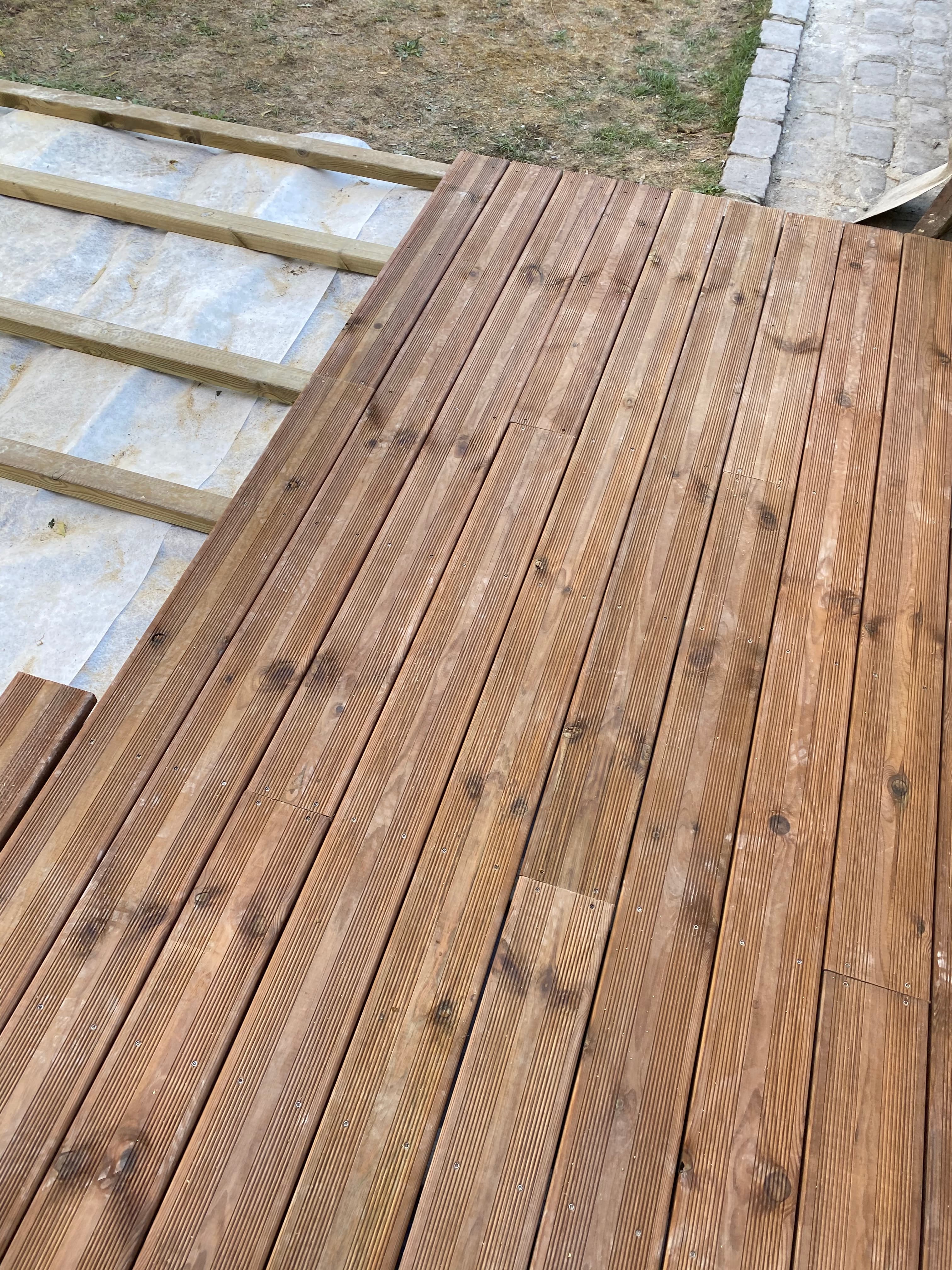 Détail de la terrasse bois