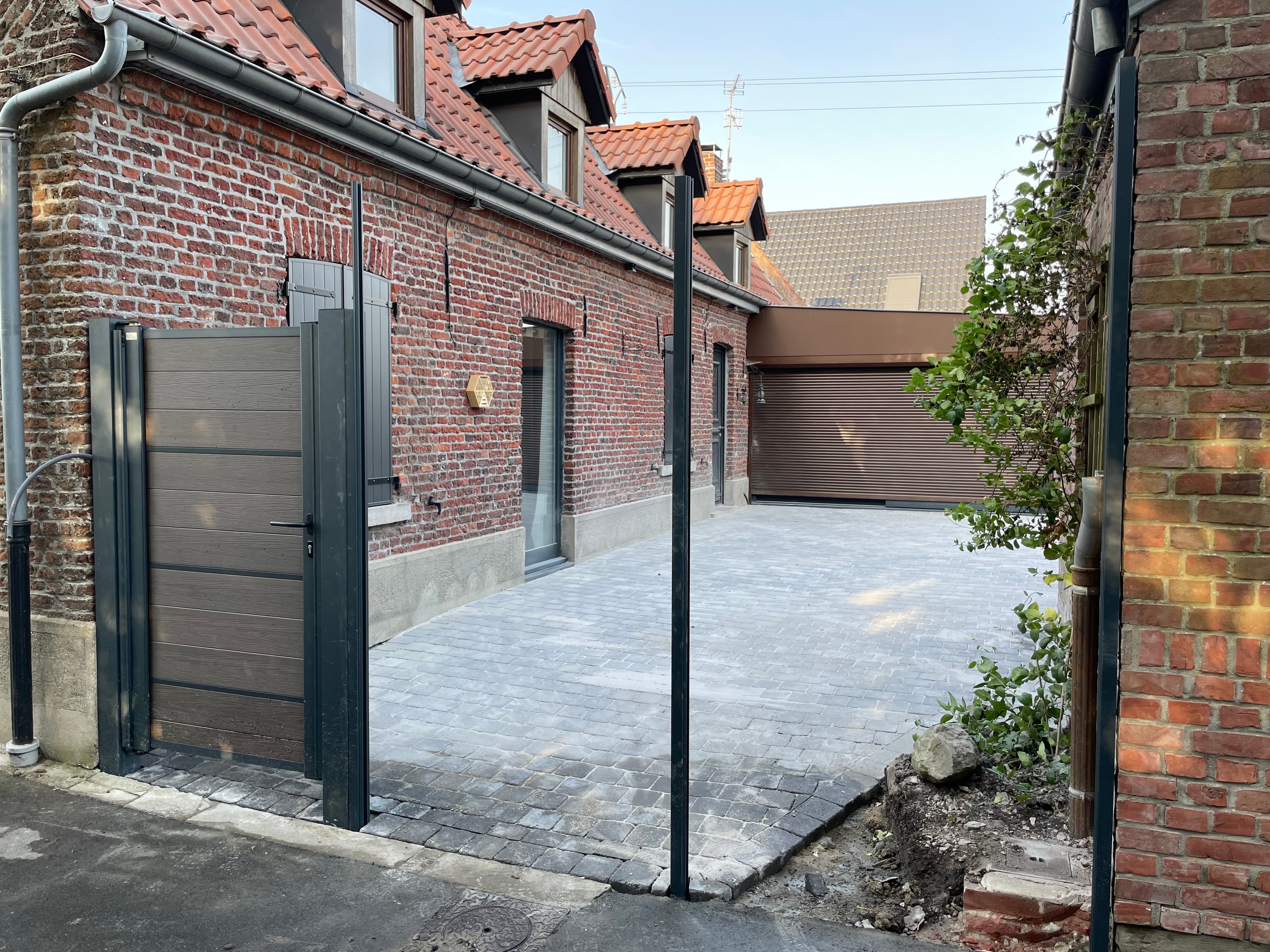 Pavage et clôture composite — vue 5